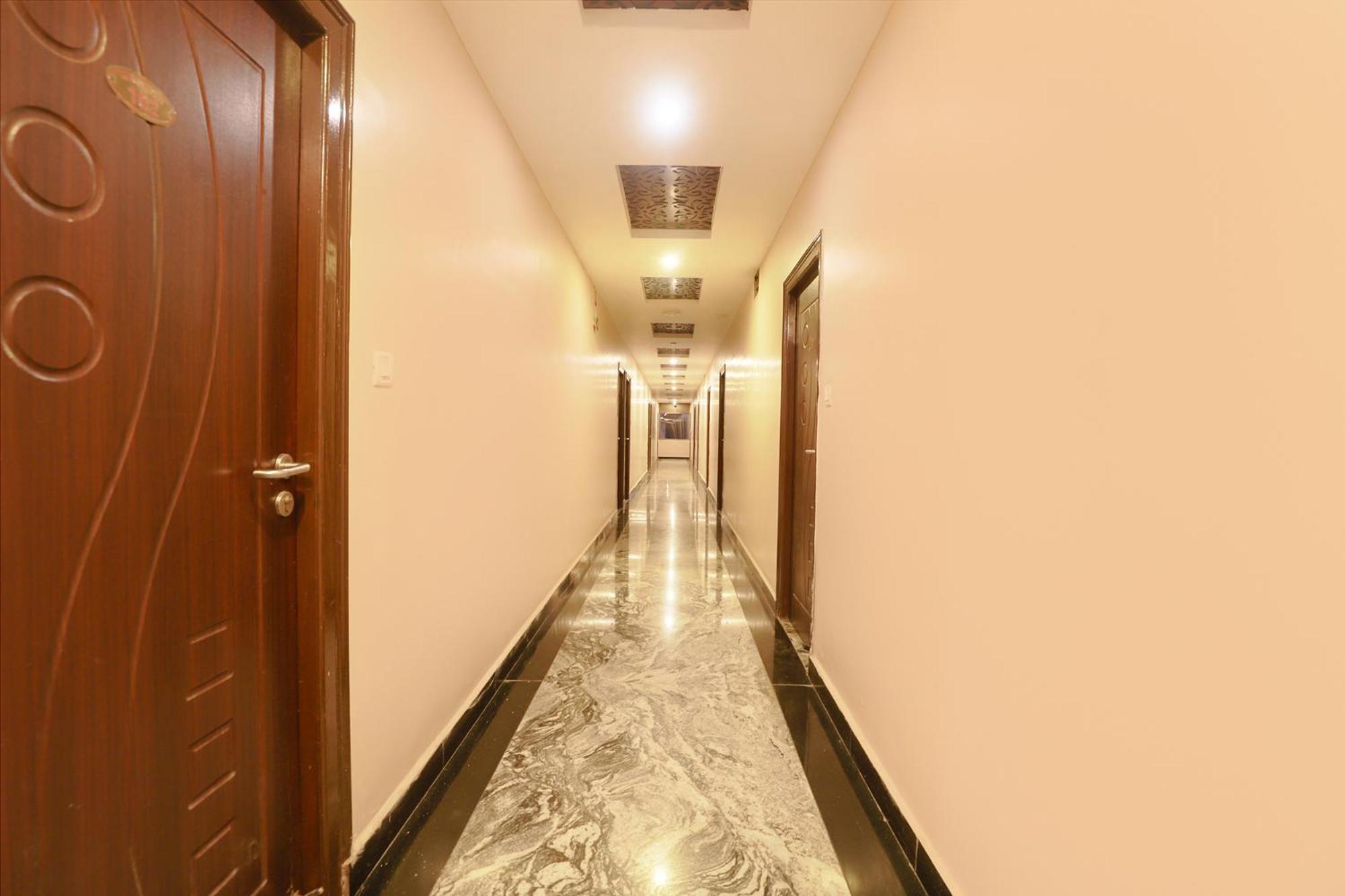 Fabhotel Nk Courtyard - Nr Guindy Industrial Estate Csennai Kültér fotó